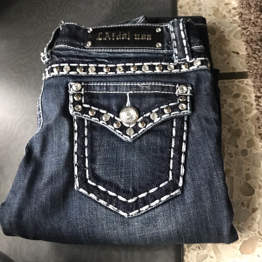 Size 3 long LA Idol